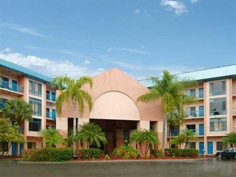 Comfort Inn Naples East I-75 Экстерьер фото